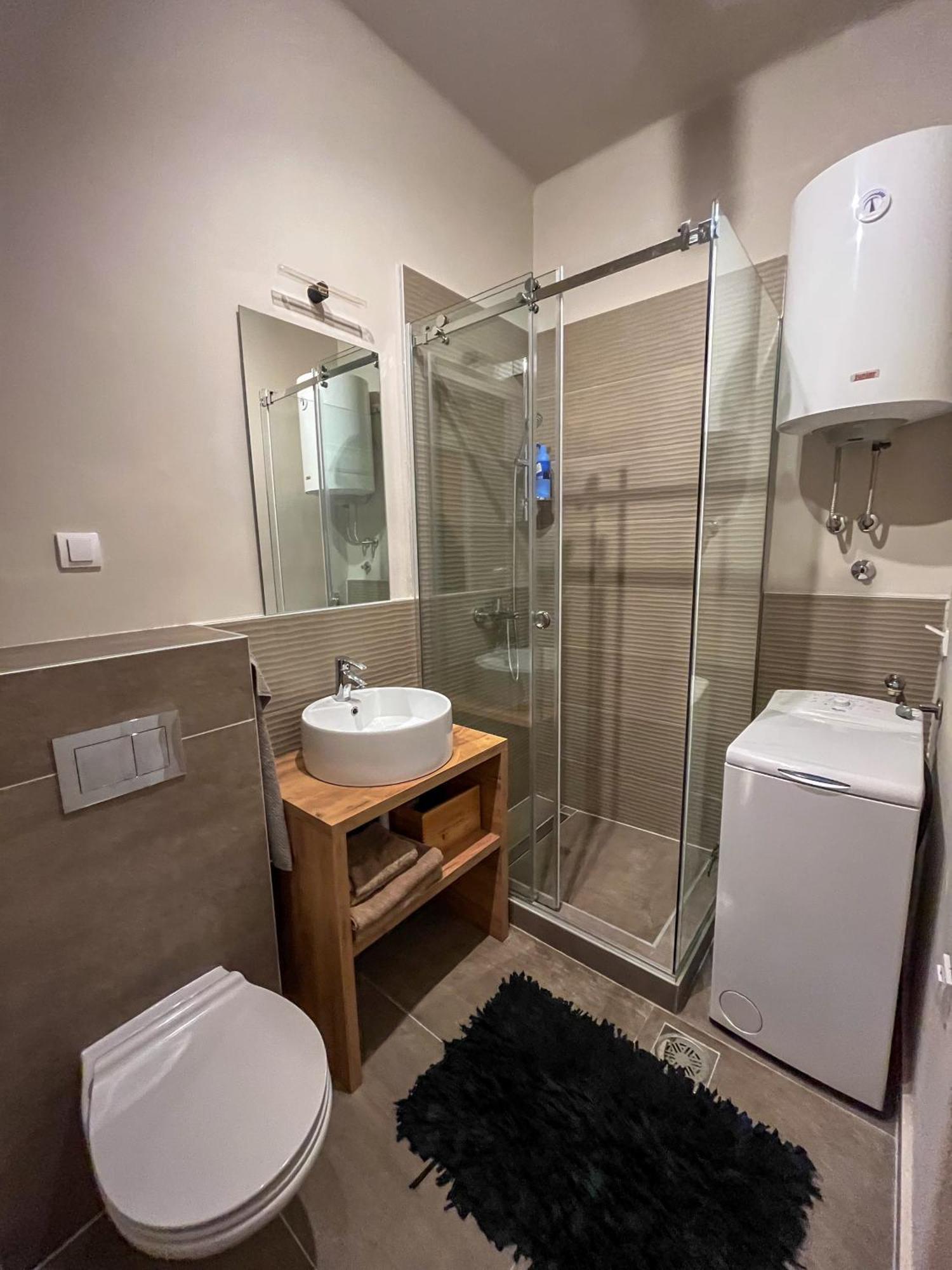 Two Bedroom Apartment Near Slavija Square Beograd Eksteriør billede